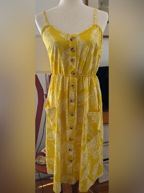 Light Weight Yellow Leaf-Print Midi Dress
